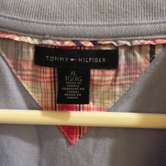 Tommy Hilfiger top - Picture 4 of 5